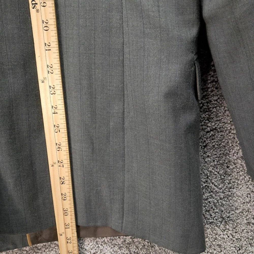 Haggar Imperial Mens Grey Pinstripe Double Breasted Blazer Jacket Size 42 8102